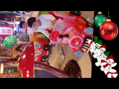 vihana kids are playing on the train track 🎉🎊🎉🎊😘