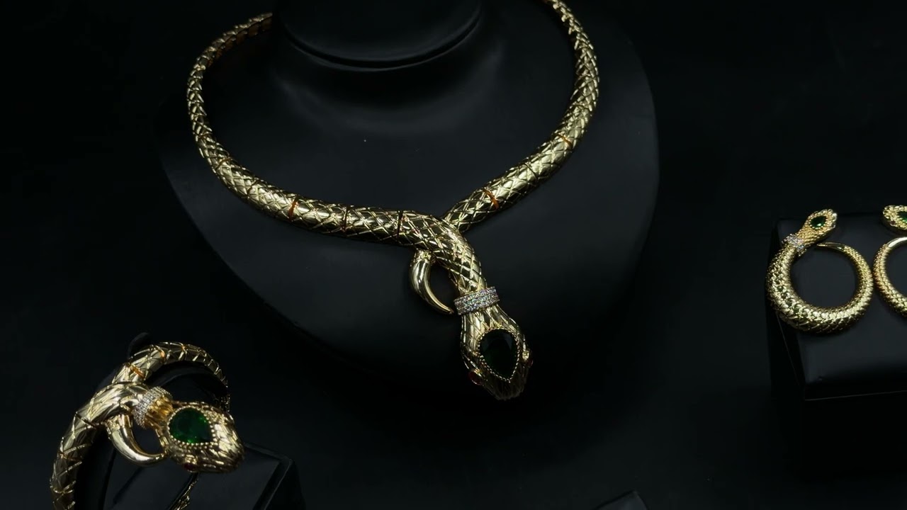 Luxury Gold Snake Design Jewelry Set
