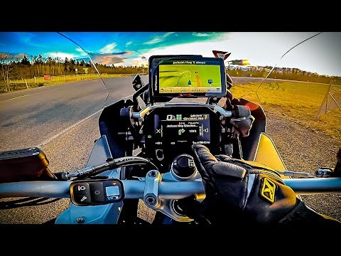 Amazing BMW TFT Info!! • Until Your Ride One…! | TheSmoaks Vlog_853