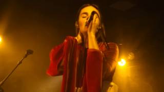 Lisa Mitchell - Coin Laundry