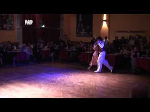 Mayra Galante  and  Silvio Grand  are  dancing  to  the  tango  "  Abandono  "