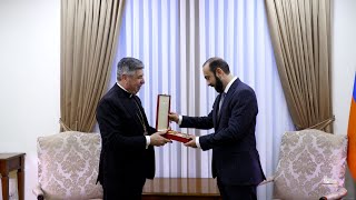 Minister of Foreign Affairs of Armenia received Apostolic Nuncio of the Holy See to Armenia