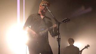 Queens of the Stone Age - "How To Handle A Rope" - Live at the Wiltern