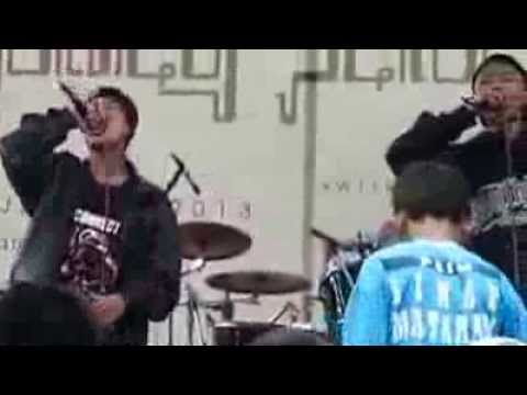 Bigtrutha ft SychoBlue   Prexxx! (Live at smpn12 Ykc)