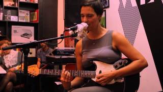 Laetitia Sadier - Transhumance Live au Walrus (Froggy's Live)
