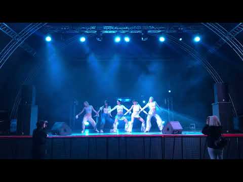 26.02 // ROZEN: INTRO + LE SSERAFIM - ANTIFRAGILE + OUTRO