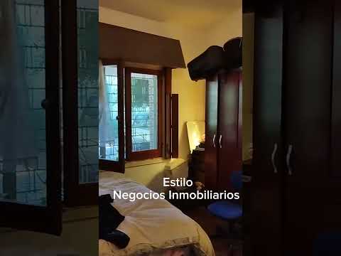 Video de YouTube - Terreno y 2 casas, frente al Parque Rivera ideal desarrollo