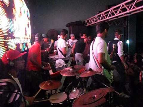 Bathida Black da Bahia - Violeira de Apache