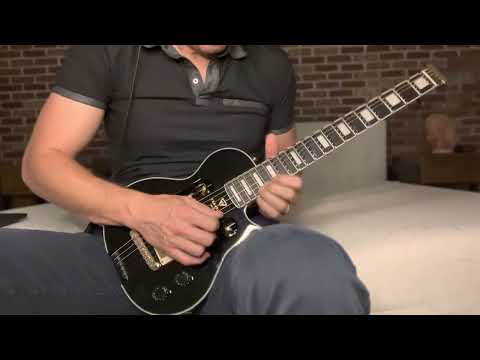 Traveler Guitar + Fender Mustang Micro + Fret Zealot (no editing)