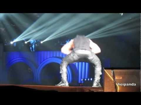 121215 BIGBANG Alive London - Wedding Dress & Taeyang Stripping (Fancam)