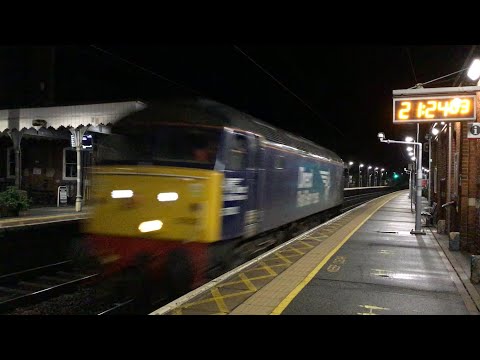 DRS 57002 powers up at Manningtree with 0Z57