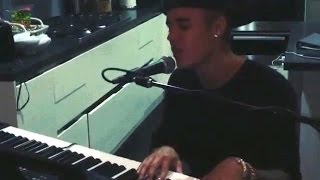 Justin Bieber Singing Nothing Like Us - Los Angeles, California, [Oct 19, 2014]