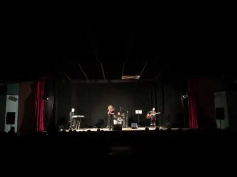 Anna Lia Perna canta "allería"