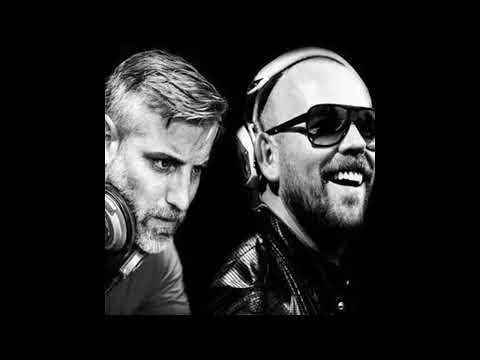 John Creamer    Live @ Club Apriori, Moscow   06 09 2003