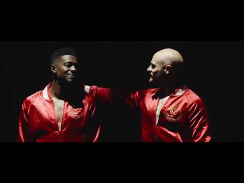 Hero La Revanche des Crevettes Pailletées