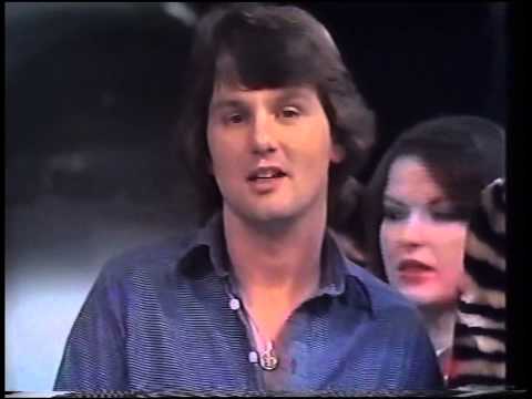 Albert West  in TOPPOP 1976