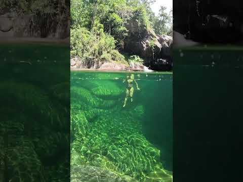 As águas cristalinas do poço mais bonito do Caparaó. Poço das Antas em Iúna/ES.