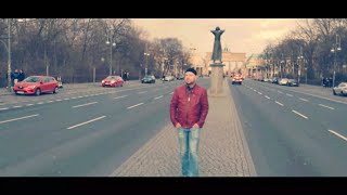 Musik-Video-Miniaturansicht zu Deutschland, peinlich Vaterland Songtext von Estèban Cortez