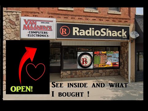 This Radio Shack Store is (Still Open) in 2025.  See inside and what I bought!