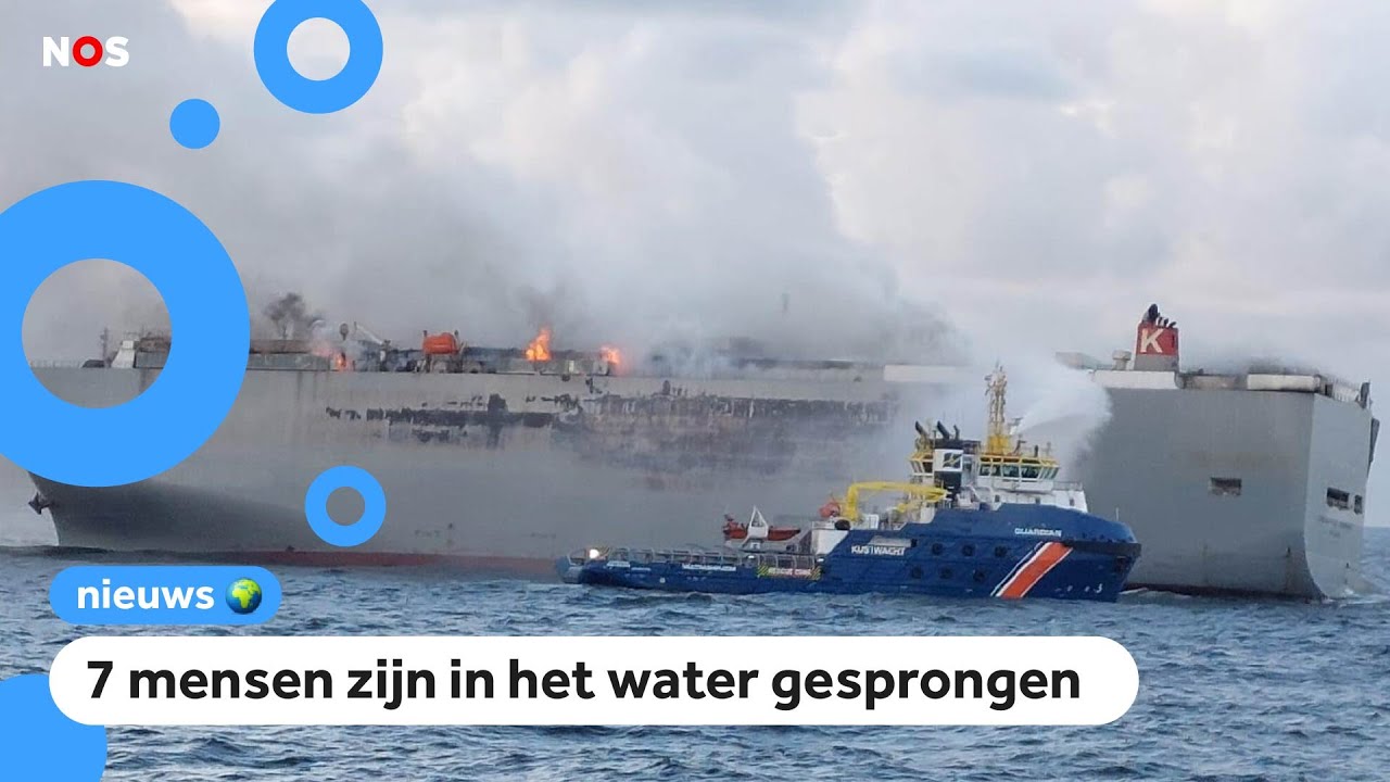 Grote brand op schip Ameland, gaat het zinken?