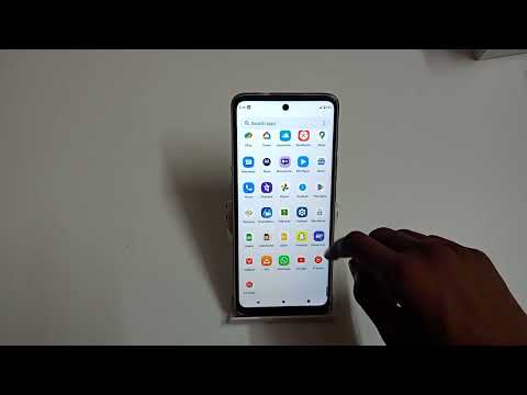 how to enable dark theme in motorola g31 mobile