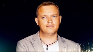 Total verknallt Lyrics English Translation