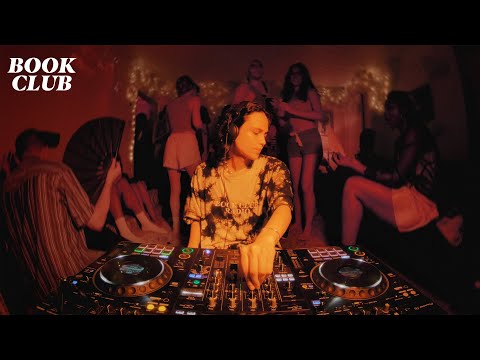 Psychedelic House Mix at a Slumber Party | Jojo Lorenzo