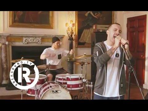 Video Premiere: Me Vs Hero - Opposites