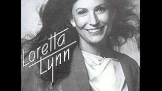 Loretta Lynn ~ I&#39;ve Got A Picture Of Us On My Mind