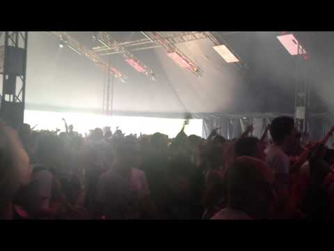 Syndaesia + Mc Mota @ RAMPAGE - SUMMERFESTIVAL 2013