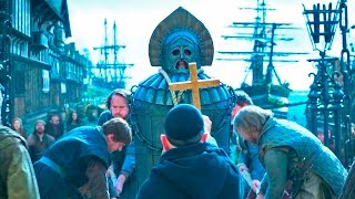 A una Chica Inmortal la Pusieron en una Cámara de Törturas por 500 años y la Arrojaron al Mar