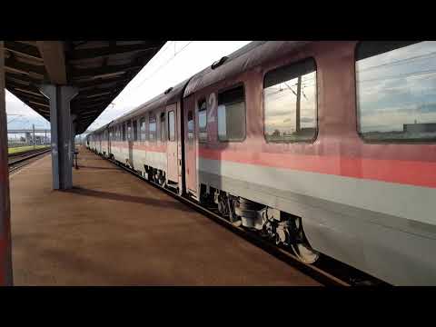 IR 1746 cu zece vagoane, pe 1 Mai 2019