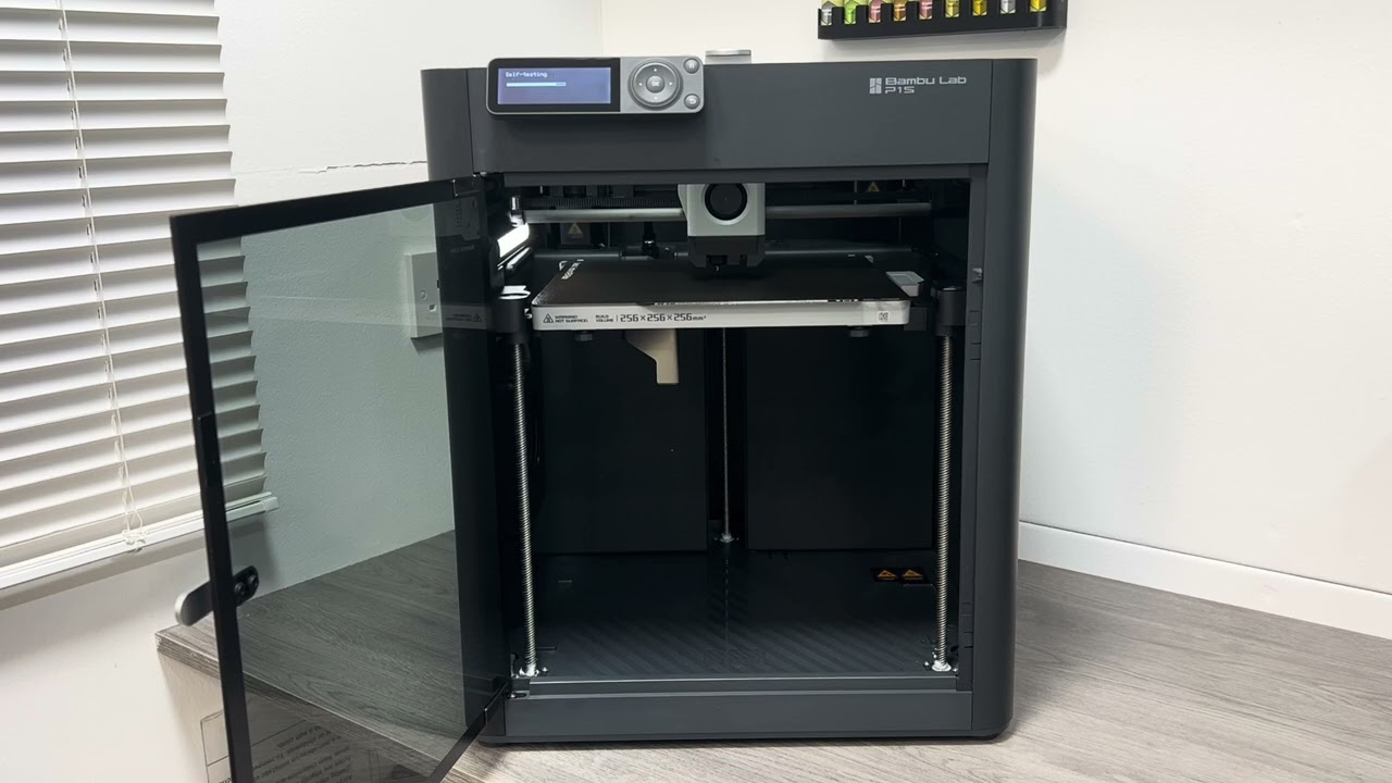 Bambu lab P1S unboxing, calibration and 22 minute Benchy test print