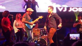 Johnny Sky Sings &#39;La Estrategia&#39; Live at Arena Night Club (Buenos Aires)