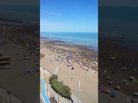 Vista aérea de la playa de Monte Hermoso.