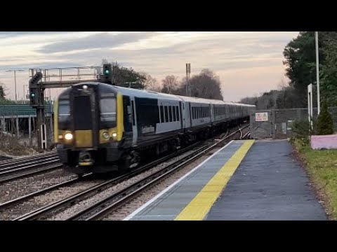 Class 444 Desiro | 444030 + 444040 | South Western Railway | Brookwood | 28/01/22
