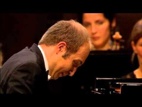 Alexander Gavrylyuk - Rachmaninov Piano Concerto no 2