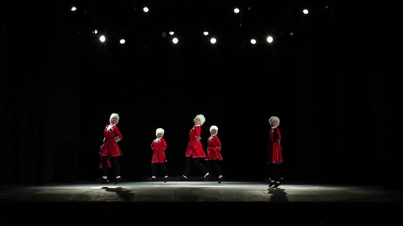 19. Коллектив "Чароит"  грузинский танец