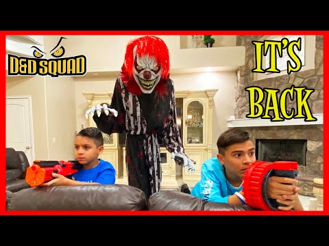 IT’S BACK | SCARY SNEAK ATTACK | D&D SQUAD BATTLES