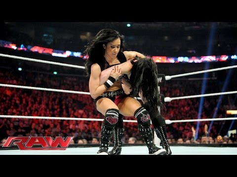 Video: Paige vs. AJ Lee - Divas Championship Match: Raw, April 7, 2014
