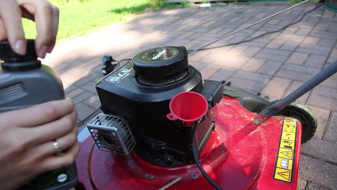 Watch video How to check Briggs & Stratton Sprint 375 lawn mower oil level Now How to check Briggs & Stratton Sprint 375 lawn mower oil level