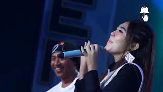 Download lagu Via Vallen ft Om Sera - Jomblo Kesekso mp3