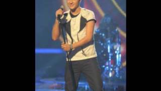 Lloyd Daniels Fly Me To The Moon XFACTOR Week 3 With Pictures And Some Lyrics On Screen !!