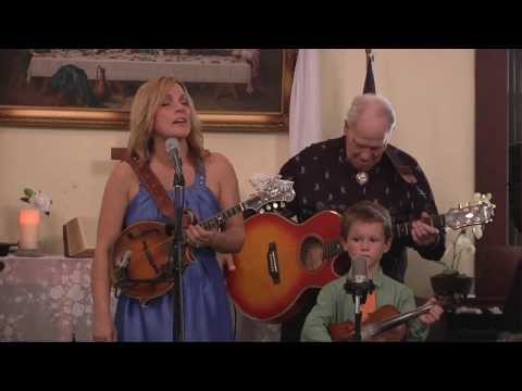 Rhonda Vincent & 7 yr old Carson Peters - Amazing Grace