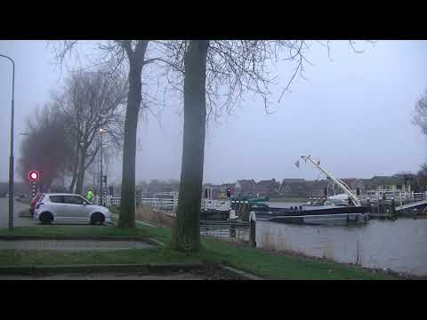 Brugopening Vlotbrug 't Zand//Dutch Bridge Opens
