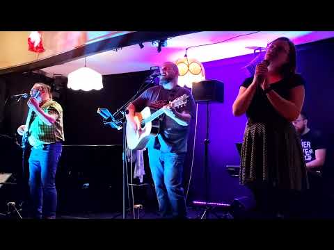 Dom o Zielonych Progach - Noc w bacówce