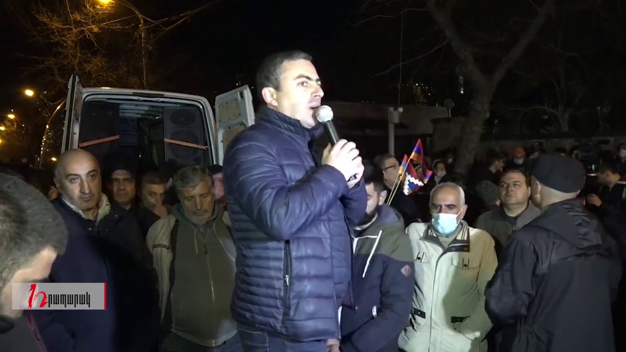 Նիկո՛լ, գրի հրաժարականդ ու հեռացիր, այլ տարբերակ չունես