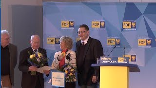 preview picture of video 'Ehrungen auf dem 24. ordentlichen Parteitag der FDP Brandenburg am 22.02.14'