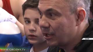 Константин Цзю провел мастер-класс для чеченских боксеров