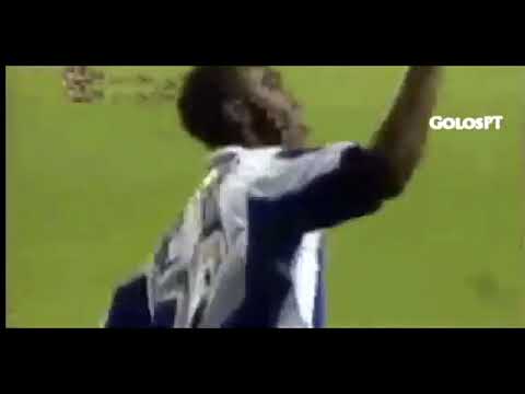 Benni McCarthy (Porto) - 24/08/2003 - Estrela Amadora 1x1 Porto - 1 gol